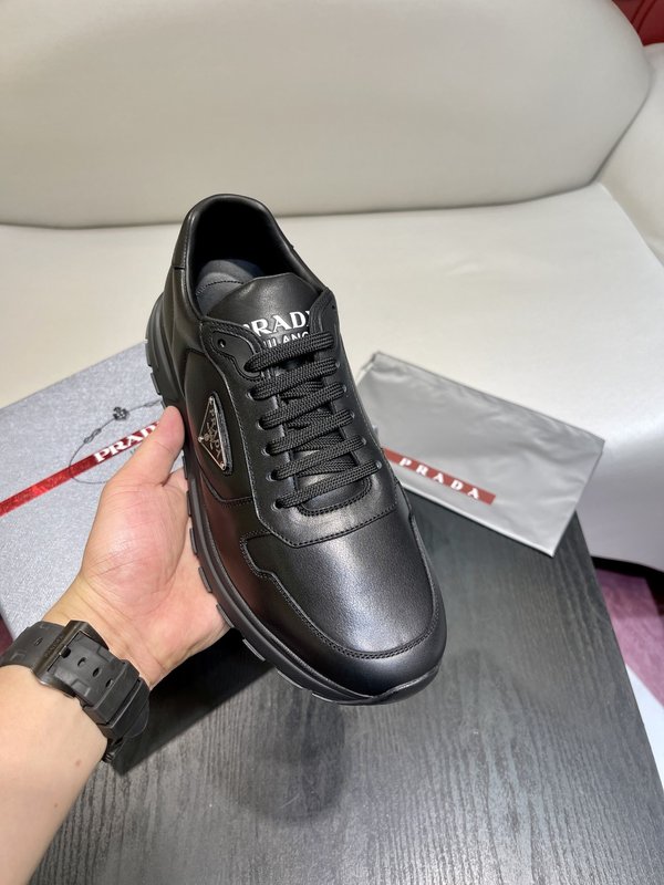 Prada PRAX 01 운동화 001-179568