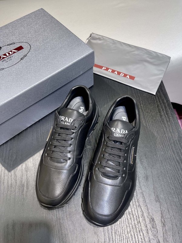 Prada PRAX 01 운동화 001-179568