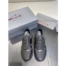 프라다 PRAX 01 리나일론 운동화 001-179569