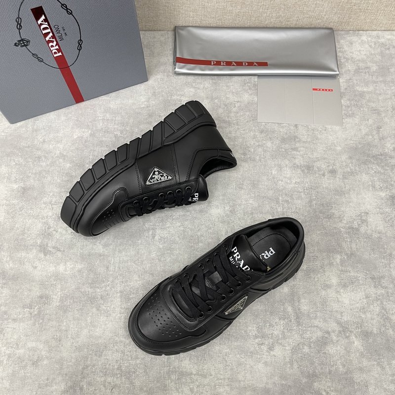 Prada 로고 플레이트 두꺼운 밑창 운동화 001-179570