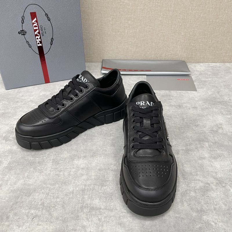 Prada 로고 플레이트 두꺼운 밑창 운동화 001-179570