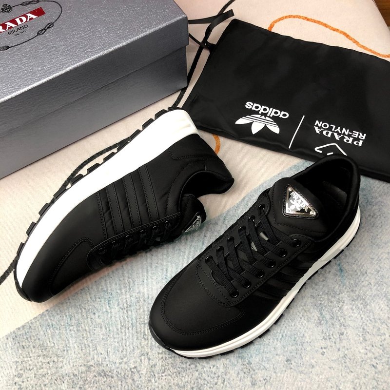 PRADA 블랙 천 소재 신발 001-179576
