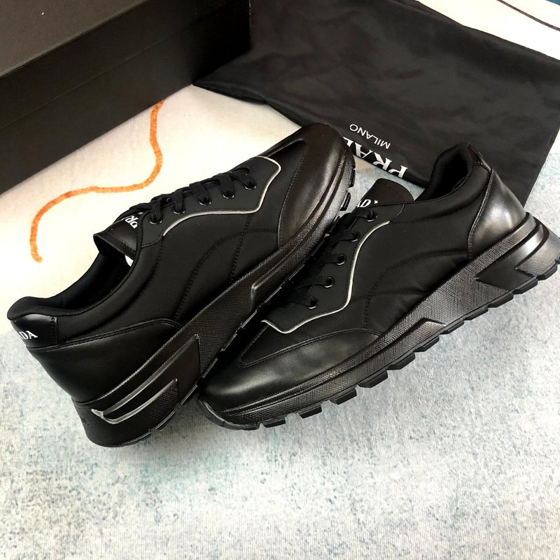 PRADA 블랙 패브릭 캐주얼 슈즈 001-179579