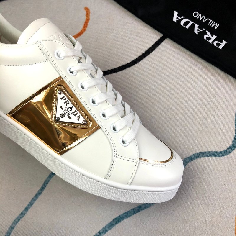 PRADA 프라다 화이트 골드 컬러 슈즈 001-179588