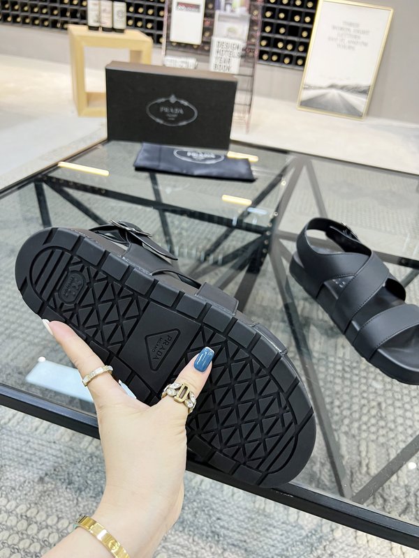 Prada 프라다 남성春夏 가죽 슬리퍼 001-179608