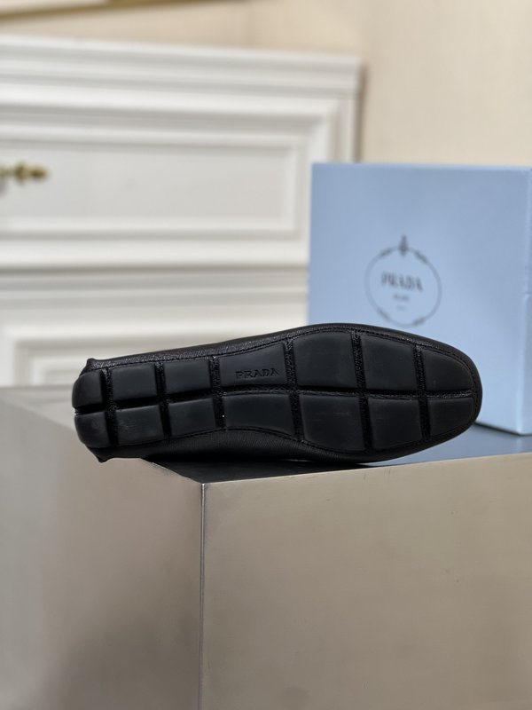 PRADA 남성 캐주얼 로퍼 드라이빙 모카신 001-179623