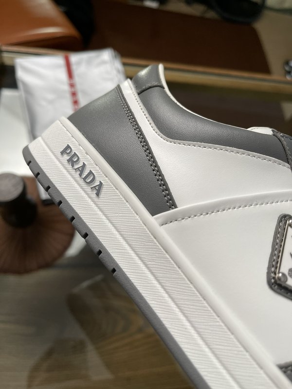 PRADA 가죽 스니커즈 운동화 001-179625