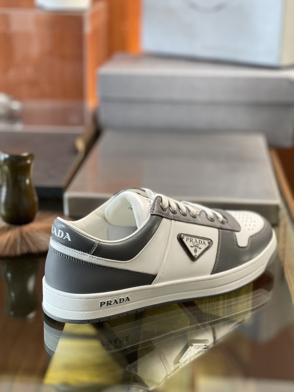 PRADA 가죽 스니커즈 운동화 001-179625