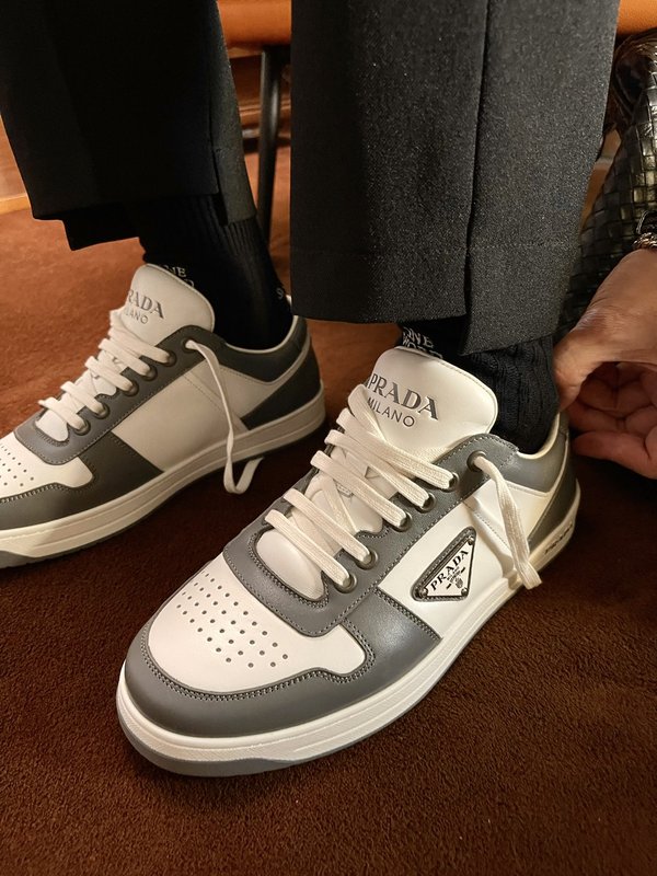 PRADA 가죽 스니커즈 운동화 001-179625
