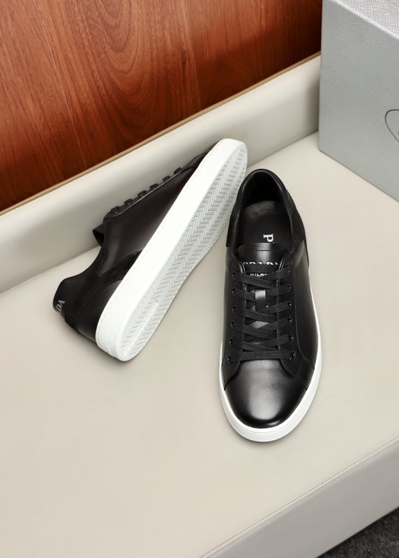 PRADA 프라다 소가죽 운동화 001-179631