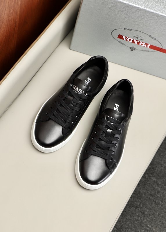 PRADA 프라다 소가죽 운동화 001-179631