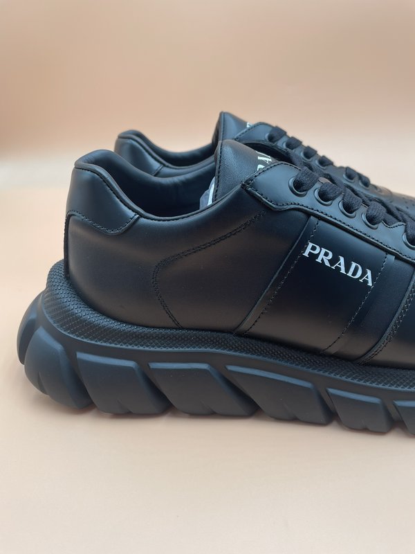 PRADA 오리지널 가죽 캐주얼 남성화 001-179636
