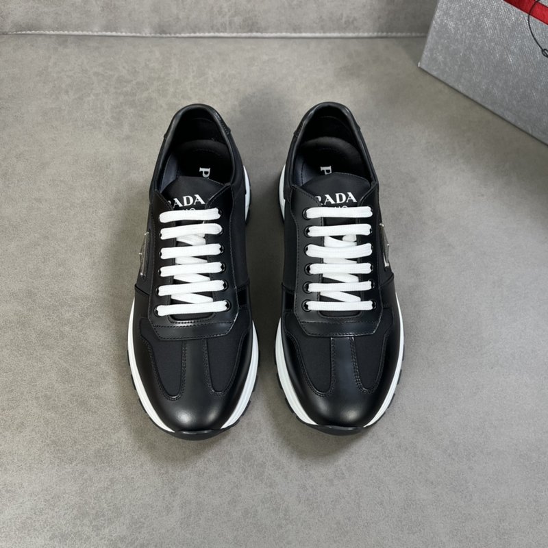 PRADA 남성 2022 춘하 클래식 캐주얼 운동화 001-179638