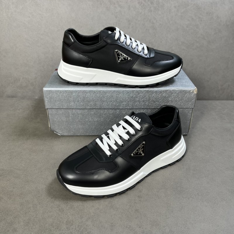 PRADA 남성 2022 춘하 클래식 캐주얼 운동화 001-179638