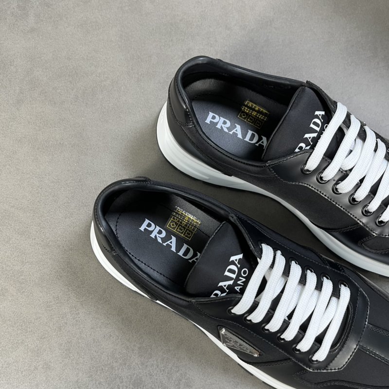 PRADA 남성 2022 춘하 클래식 캐주얼 운동화 001-179638