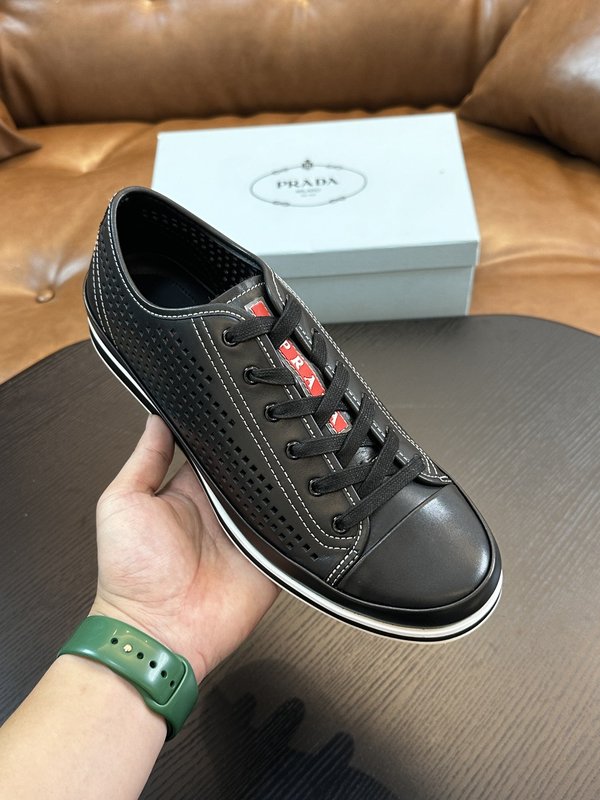 프라다 PRADA 남성 로우탑 소가죽 구두 001-179651