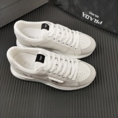 PRADA 프라다 화이트 가죽 모델 001-179657