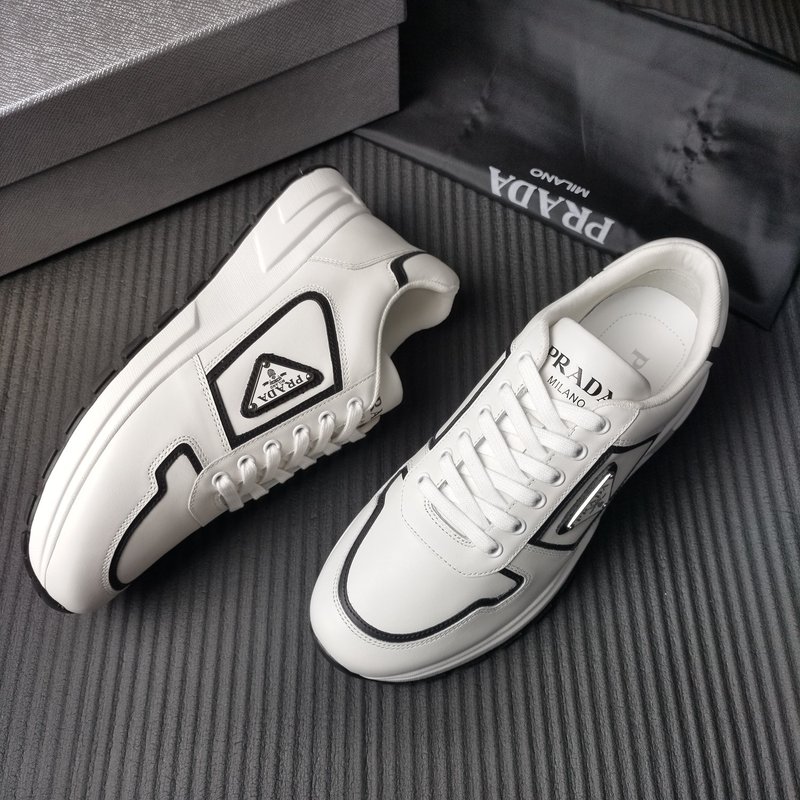 PRADA 프라다 블랙 가죽 구두 001-179660