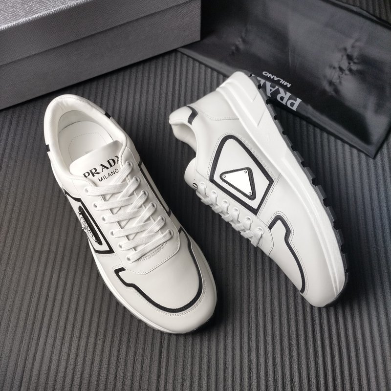 PRADA 프라다 블랙 가죽 구두 001-179660