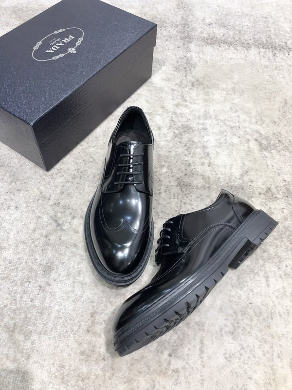 프라다 Prada 신규 가죽 슈즈 001-179673