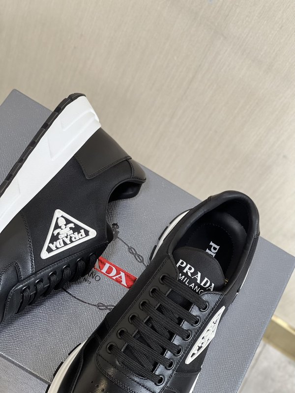 Prada 남성 캐주얼 운동화 001-179686