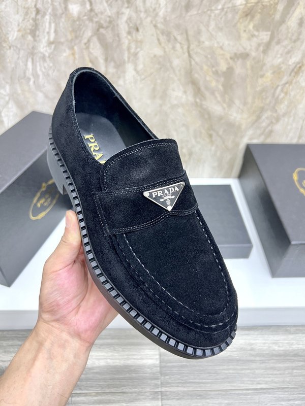 프라다 Prada 신규 스웨이드 가죽 슈즈 001-179704