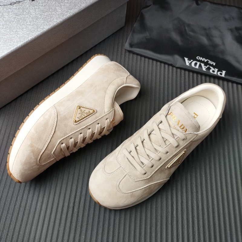 프라다 PRADA 앱리콧 스웨이드 슈즈 001-179711