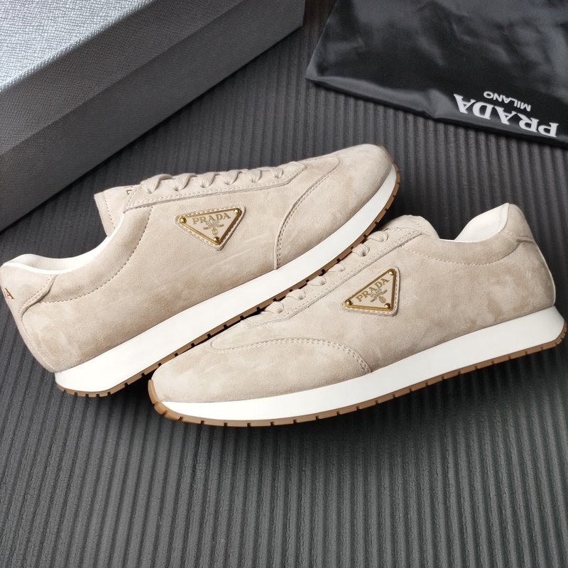 프라다 PRADA 앱리콧 스웨이드 슈즈 001-179711