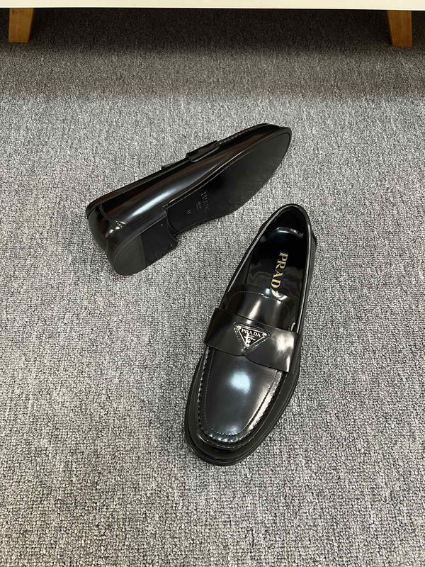 프라다 Prada 남성 프리미엄 가죽 구두 001-179741