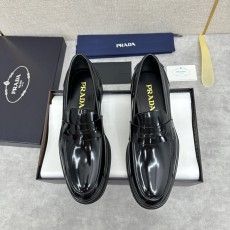 프라다 PRADA 삼각 로고 두꺼운 바닥 로퍼 001-179757