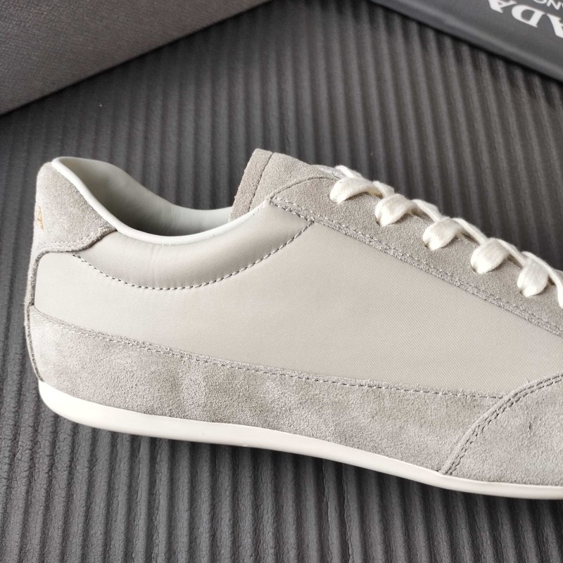 PRADA 베이지 뉴 슈즈 001-179767