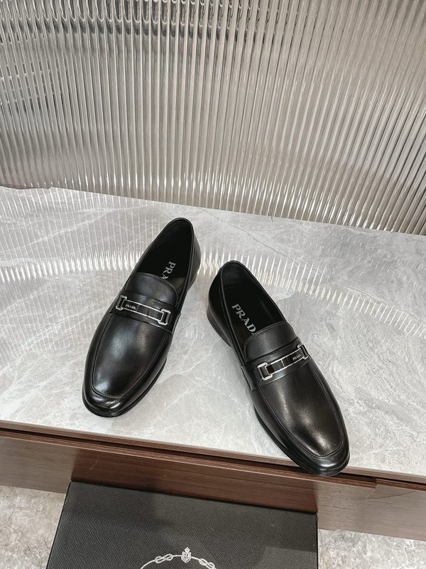 Prada 프라다 남성 수입 송아지 가죽 로퍼 001-179802
