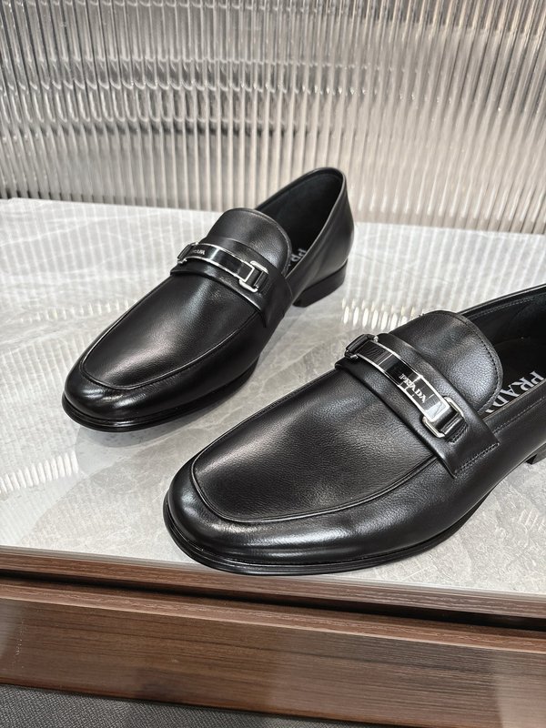 Prada 프라다 남성 수입 송아지 가죽 로퍼 001-179802