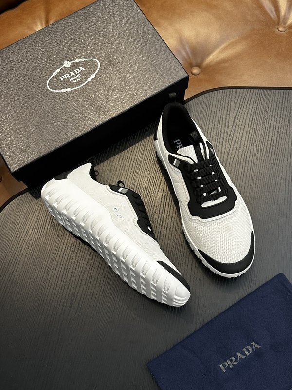 Prada 프라다 남성 나일론 운동화 001-179842