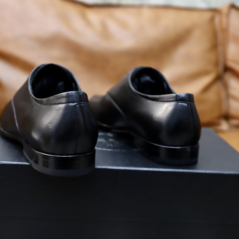 PRADA 신규 남성 비즈니스 가죽 구두 001-179850