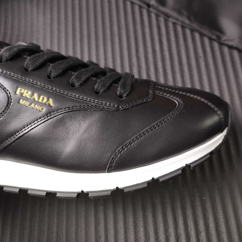 PRADA 프라다 블랙 캐주얼 운동화 001-179886