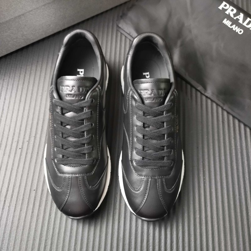 PRADA 프라다 블랙 캐주얼 운동화 001-179886