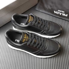 PRADA 블랙 가죽 캐주얼 운동화 001-179896