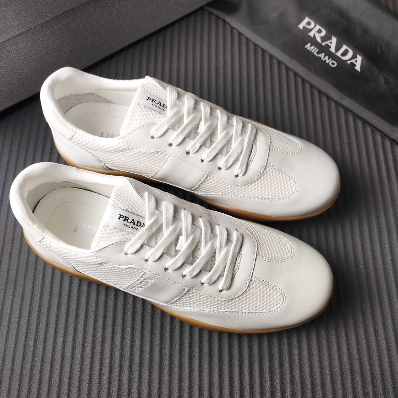 PRADA 프라다 화이트 운동 캐주얼 슈즈 001-179964
