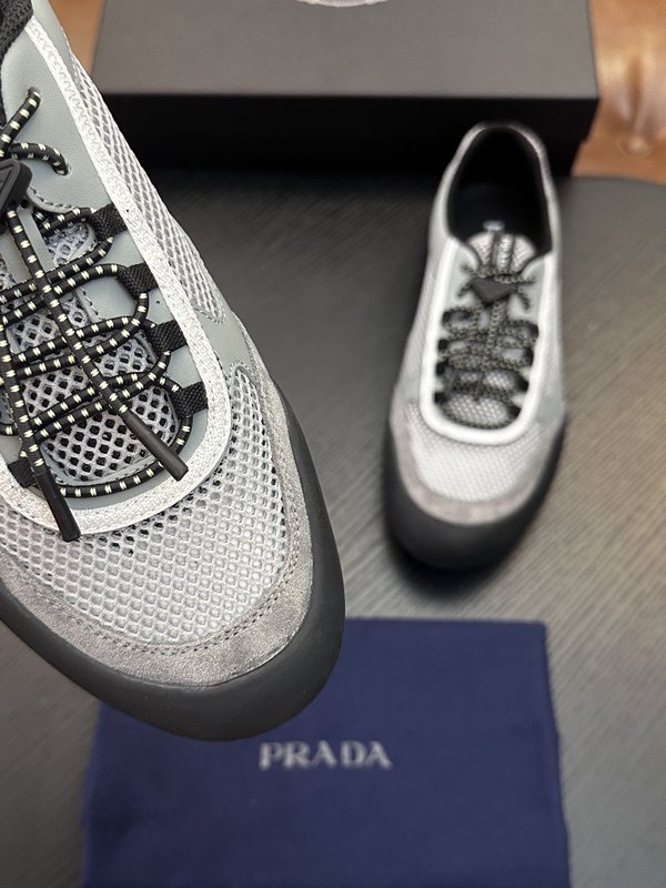 Prada 프라다 남성 나일론 운동화 001-179981