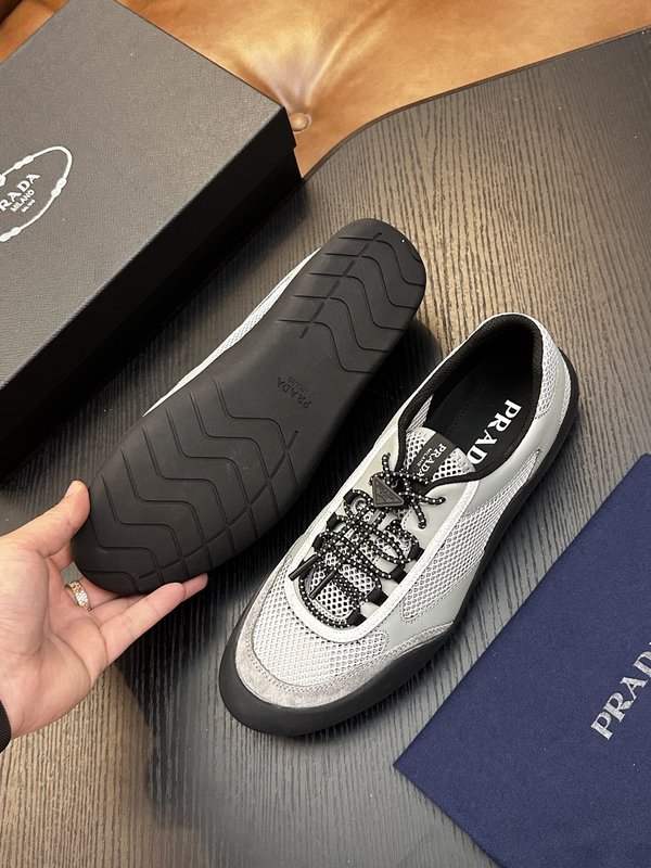 Prada 프라다 남성 나일론 운동화 001-179981