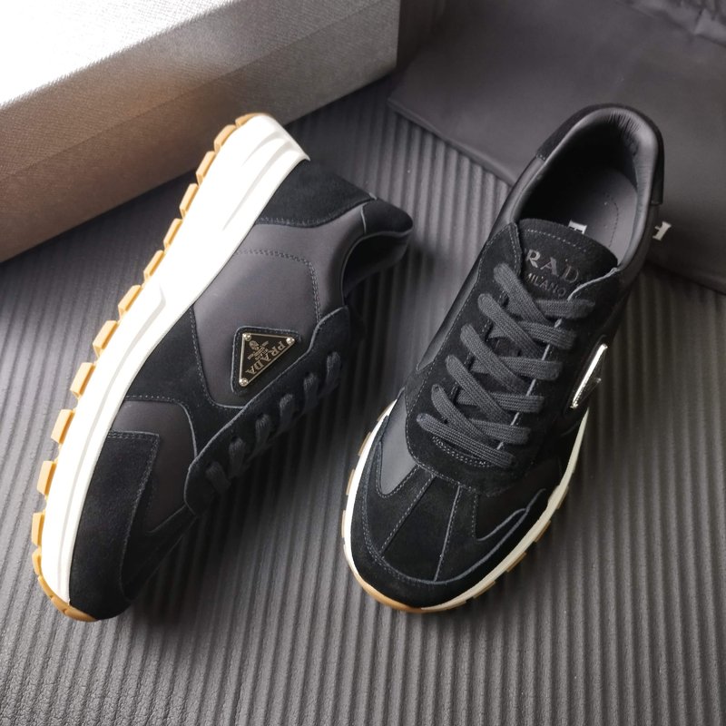 PRADA 프라다 검은색 패브릭 운동화 001-180013