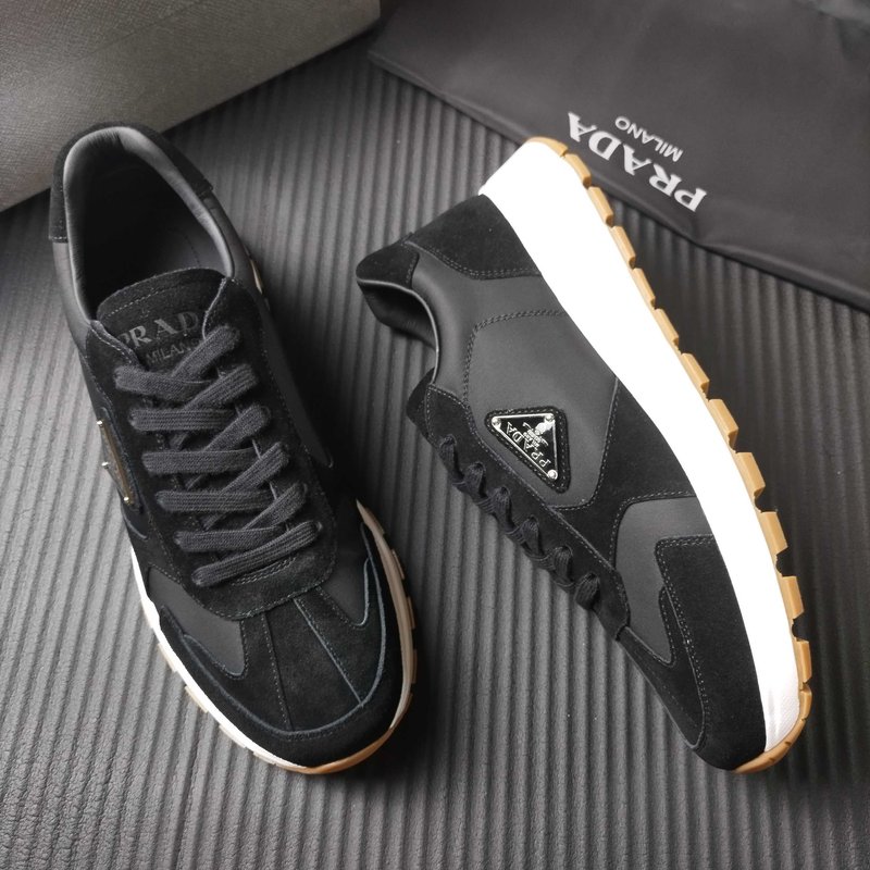 PRADA 프라다 검은색 패브릭 운동화 001-180013