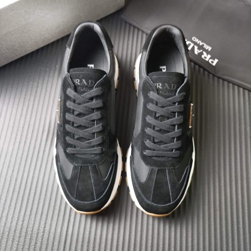 PRADA 프라다 검은색 패브릭 운동화 001-180013