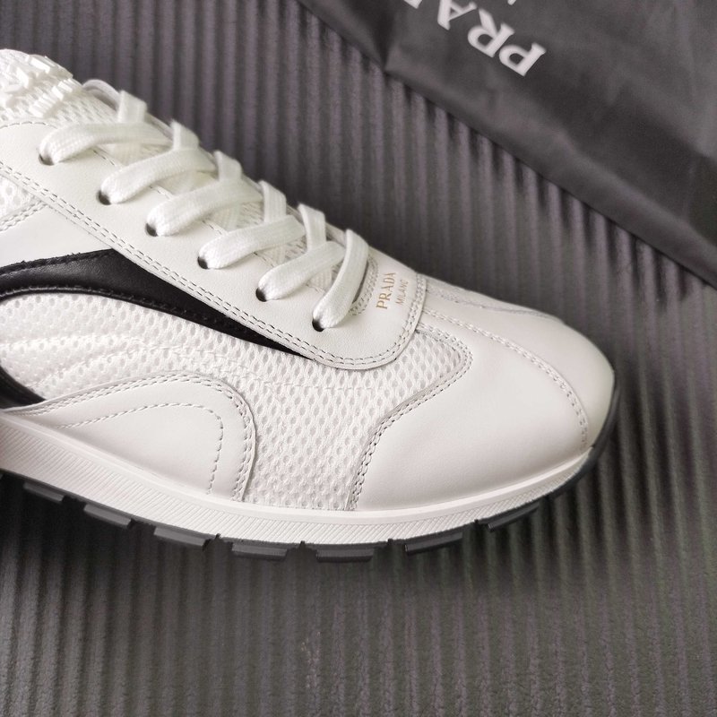 PRADA 화이트 메쉬 운동화 001-180017