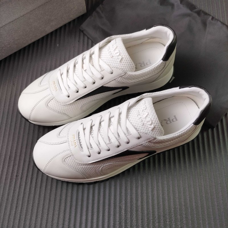 PRADA 화이트 메쉬 운동화 001-180017
