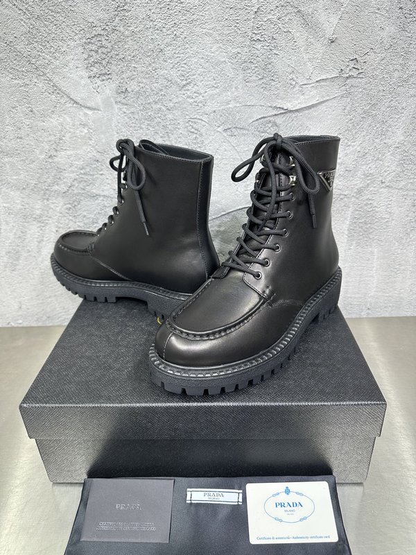 프라다 가죽 라운드 토 레이싱 부츠 001-180023