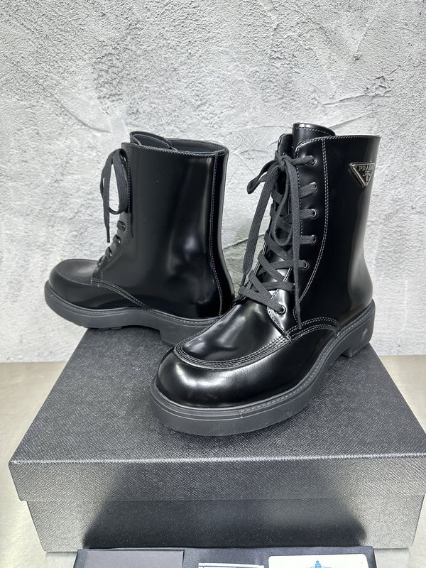 PRADA 레이스 업 가죽 나이트 부츠 001-180024