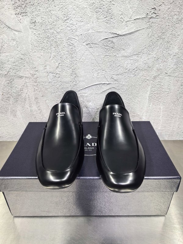 PRADA 남성 클래식 빈티지 몽크 로퍼 구두 001-180026