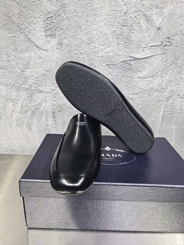 PRADA 남성 클래식 빈티지 몽크 로퍼 구두 001-180026